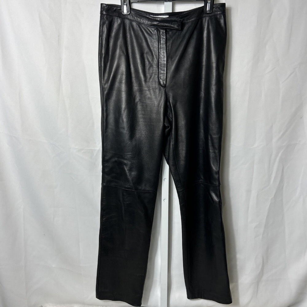 Real Clothes Woman’s size 12 Black Leather No Pockets Zip Front Pants